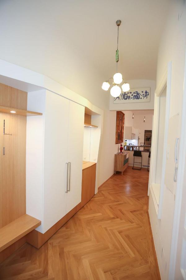 Luxusapartment Altes Rathhaus เวียนนา ภายนอก รูปภาพ