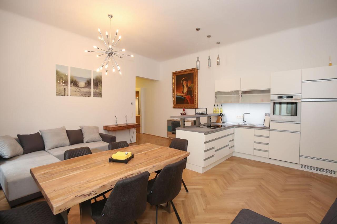 Luxusapartment Altes Rathhaus เวียนนา ภายนอก รูปภาพ